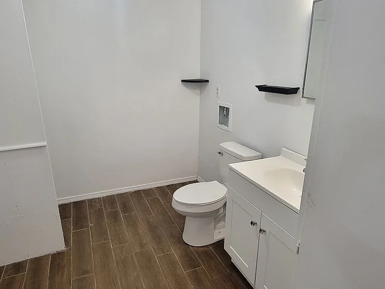 2901 Wallace St — Photo 20