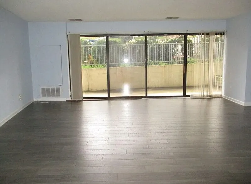 1 bed, 1.0 bath, 917 sqft, $1,390 — Photo 4