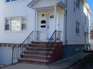 48 Smith St, Newark, NJ 07106