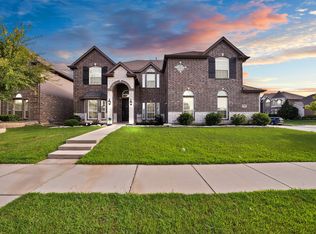 5100 Windstone Dr, Fort Worth, TX 76244