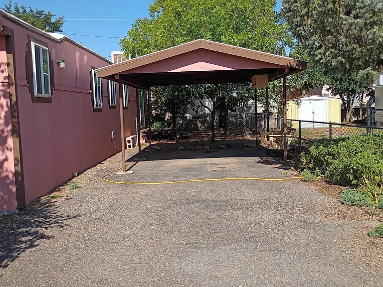 3118 S 8th St — Photo 3