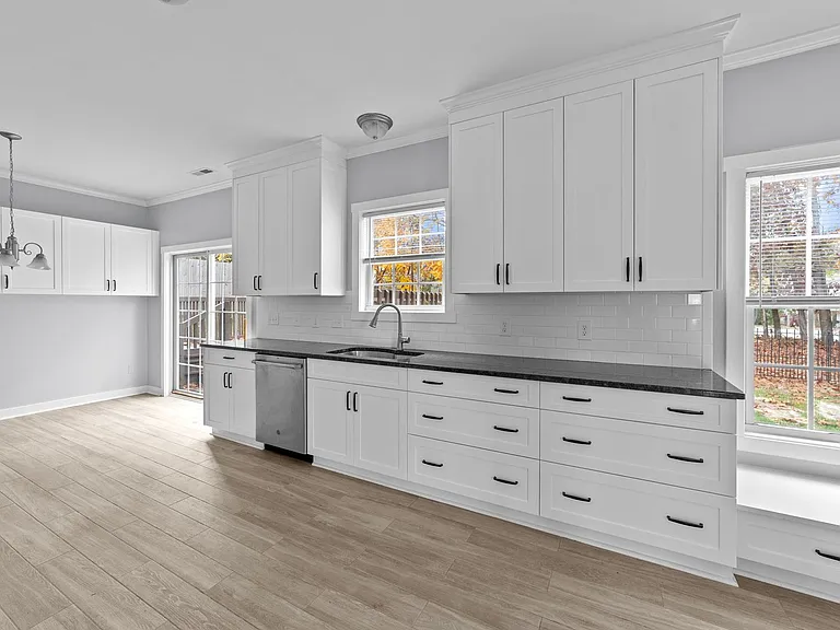 4221 Bay Rum Ln — Photo 10