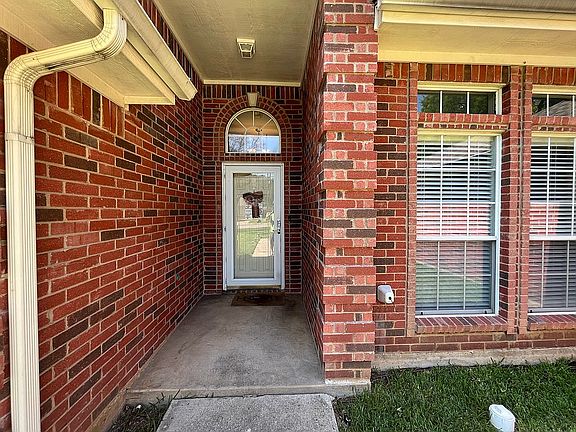 4th image of 8400 Stephanie Dr