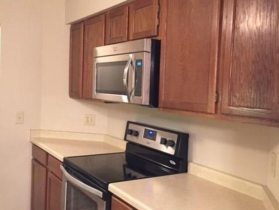 2nd image of 999 41st Ave NE APT 123