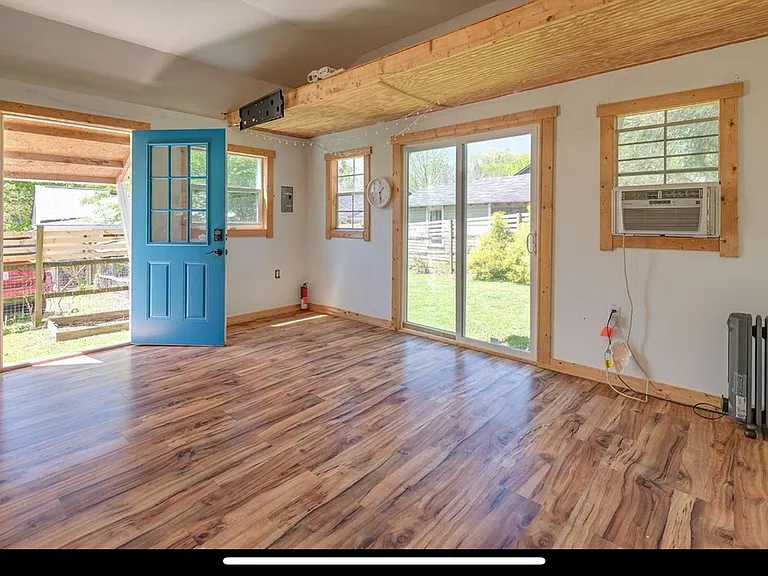 102 Middlemont Ave — Photo 14