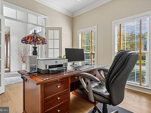 5th image of 22487 Pine Top Ct