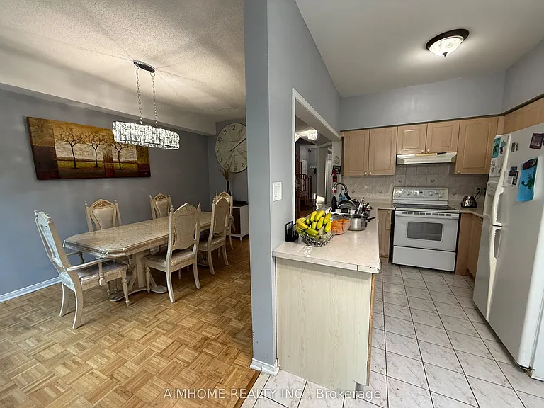 20 Craddock St — Photo 5