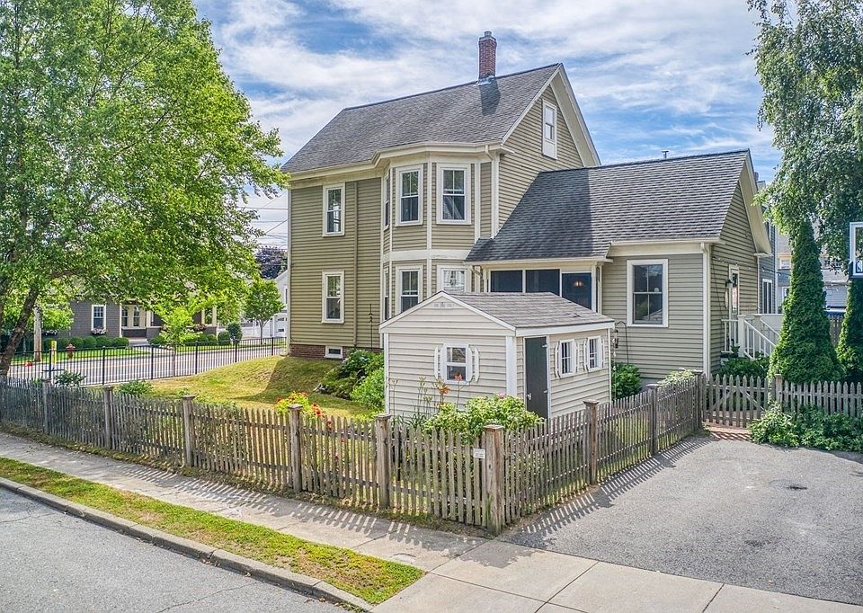 297 Merrimac St, Newburyport, MA 01950 Zillow
