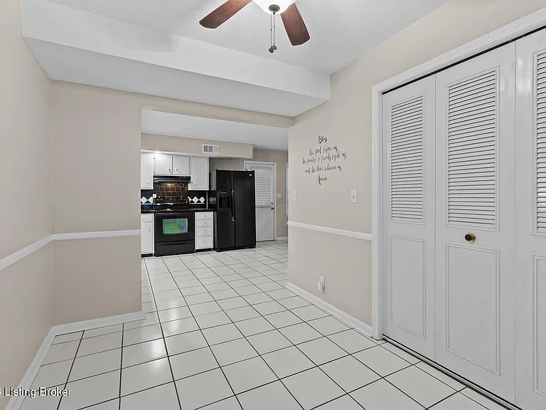 8016 Cortland Dr — Photo 10