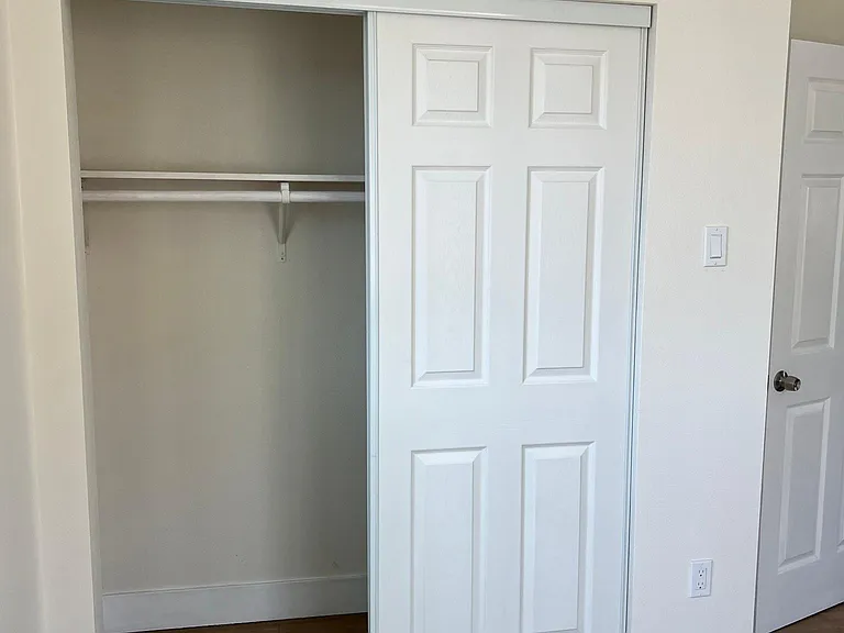 8731 S Figueroa St #8733-1/2 — Photo 21