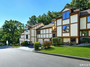 690 Forest Rd #482, West Haven, CT 06516