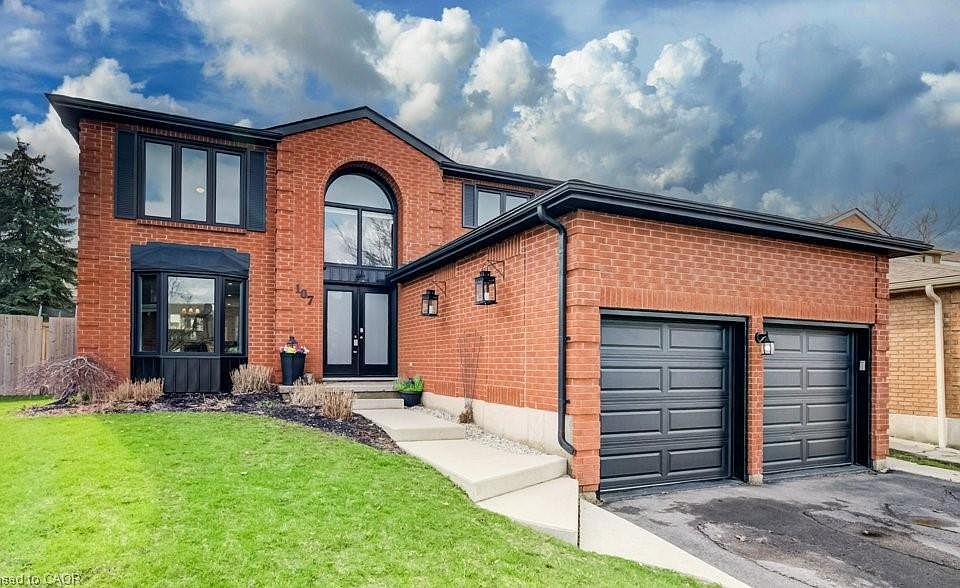 1st image of 107 Old Park Ln