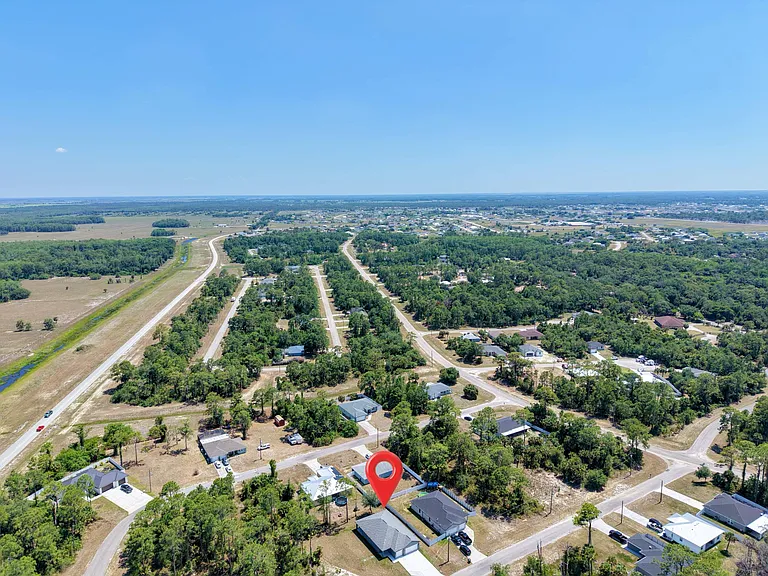 8010 Sandalwood Ln — Photo 29