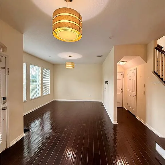 9412 Strongbark Ln — Photo 5