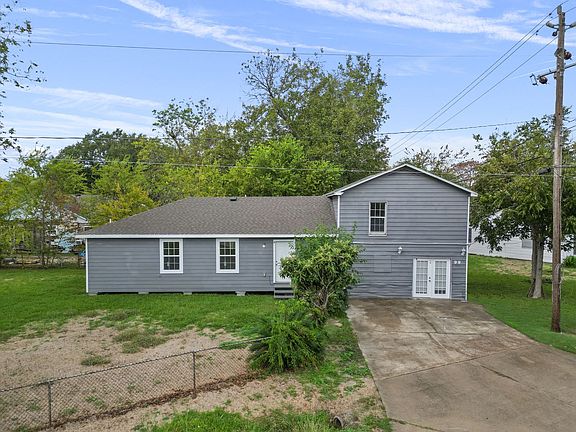2nd image of 99 Brownwood Dr #99