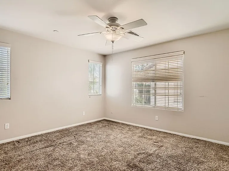 4782 Manderston Ct — Photo 8