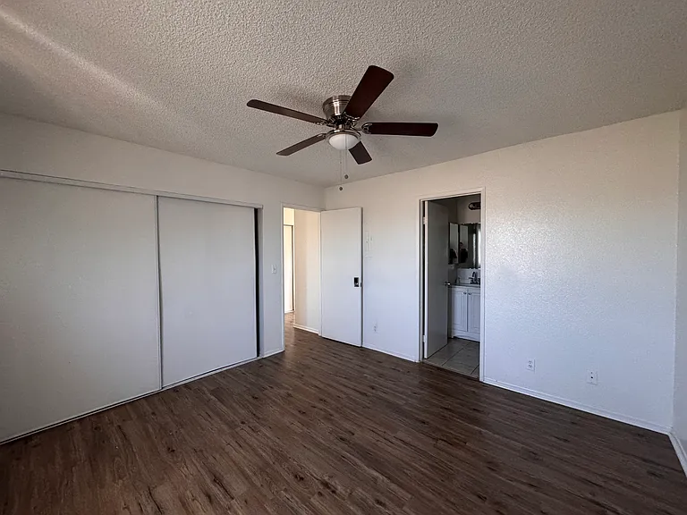 20949 83rd St #8 — Photo 9