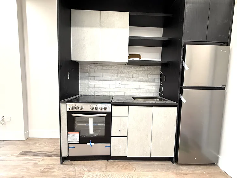 2324 Bedford Ave #3B — Photo 3