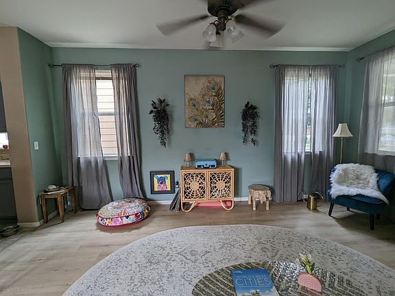 3rd image of 2873 Central Park Blvd