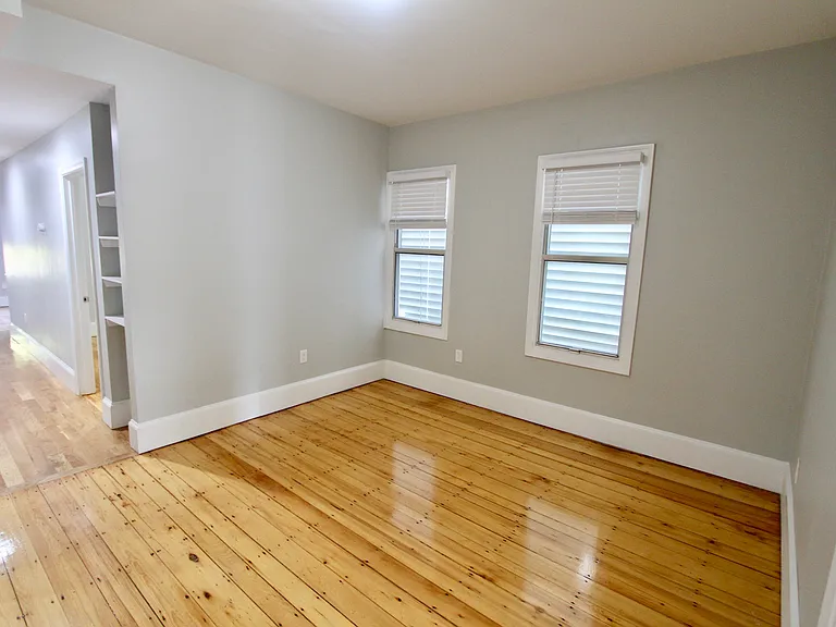 458 Saratoga St #2 — Photo 3
