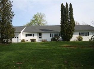 6 Reynolds Rd, Loch Sheldrake, NY 12759