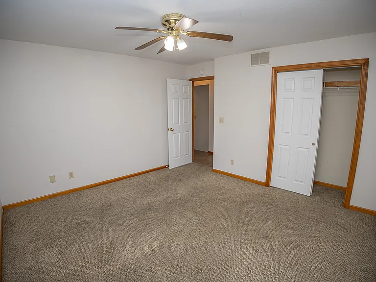 305 Tanner Bridge Ct #B — Photo 13
