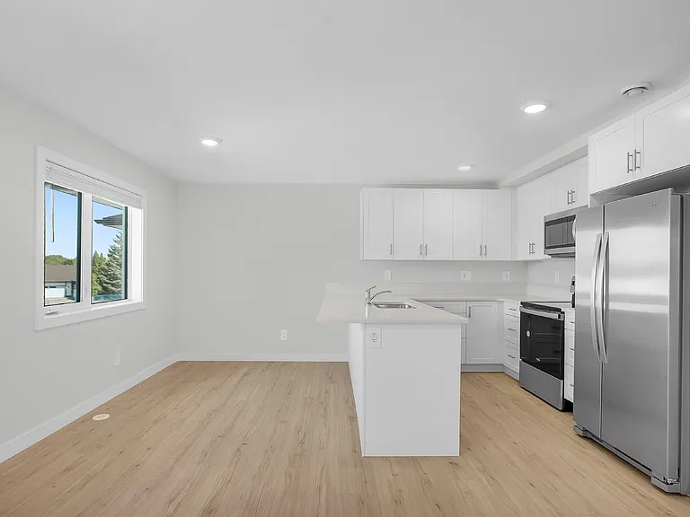 2670 Rosewood Dr — Photo 12