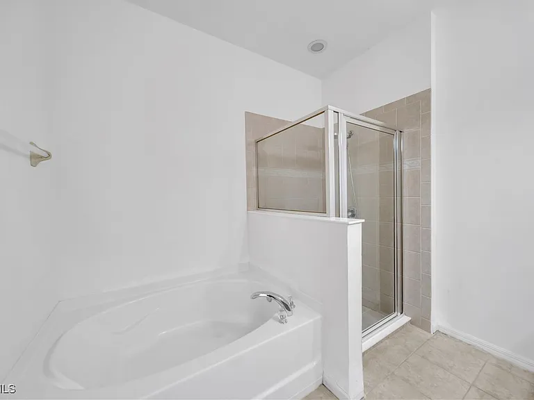 8125 Silver Birch Way — Photo 17