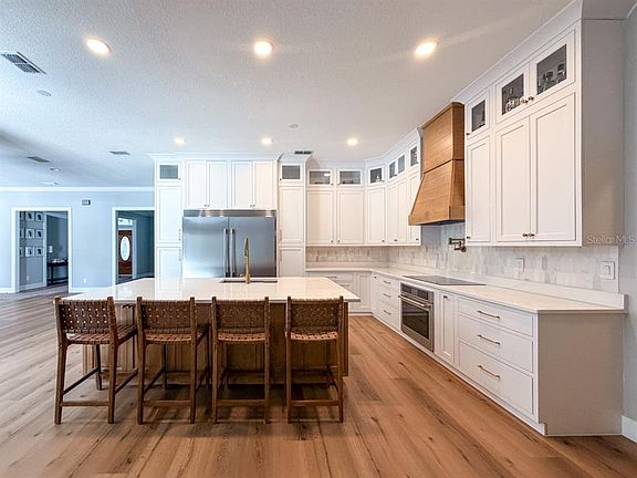4th image of 5806 AUDUBON MANOR BOULEVARD