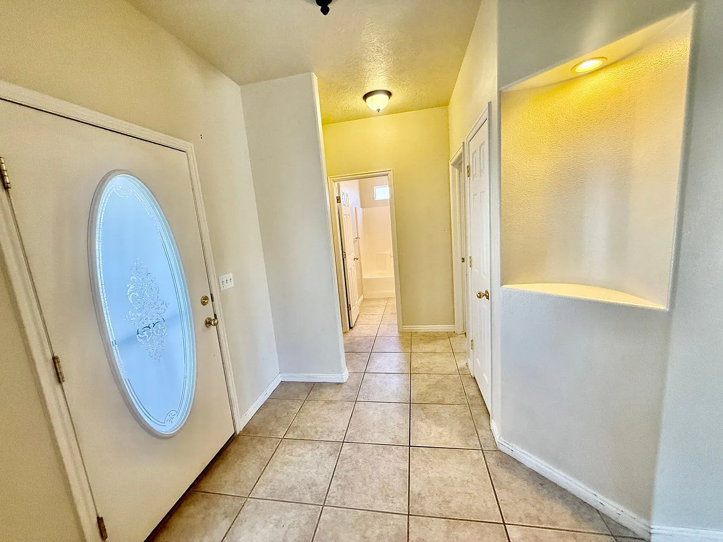 3 Bedroom 2 Bath - Canyon View — Photo 3
