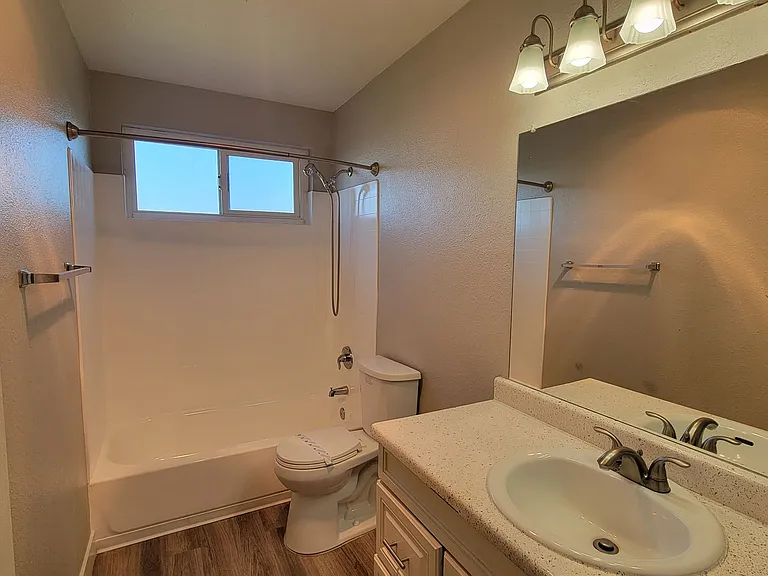 The Cove at West Covina — Photo 32