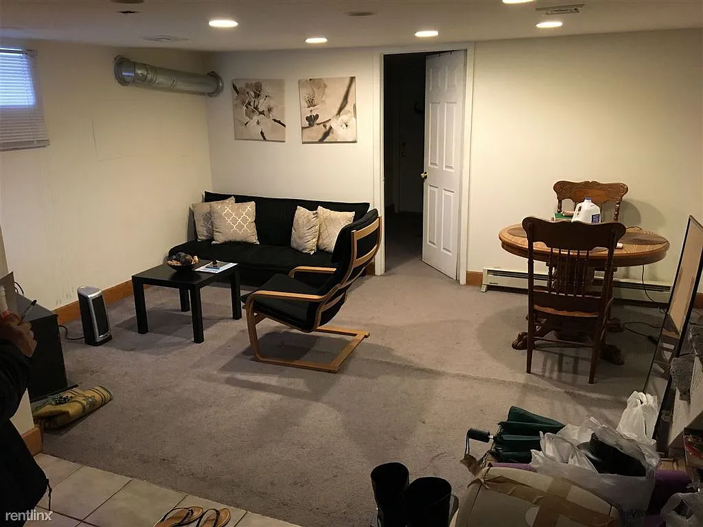 3601 Spring Garden st — Photo 3