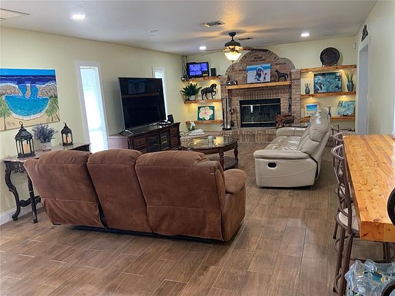 4th image of 39742 Gella Way