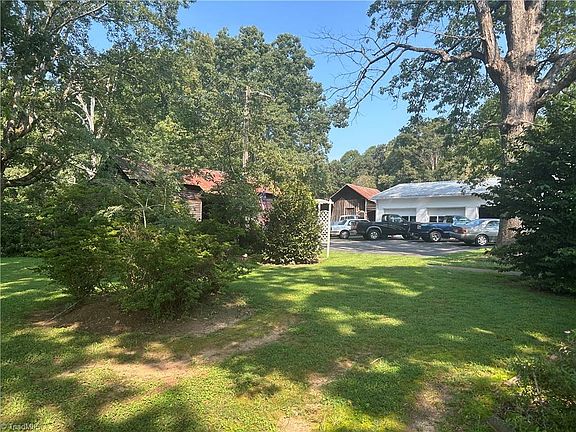5th image of 4455 Tobaccoville Rd