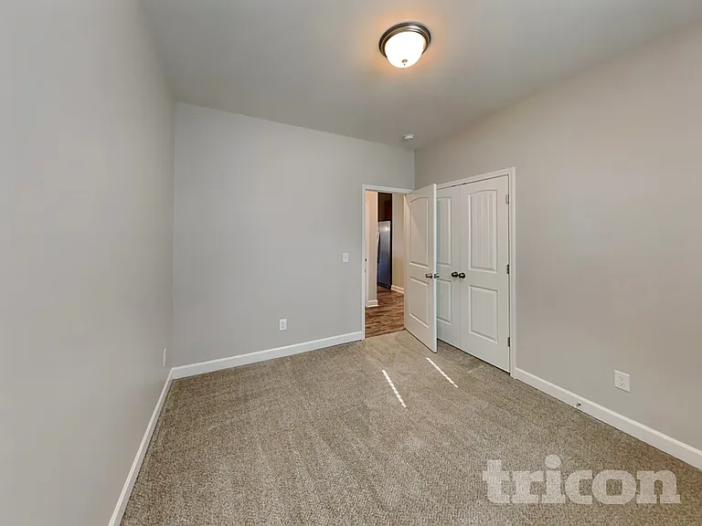 714 Amberton Dr — Photo 8