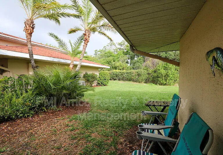 323 Knottwood Ct — Photo 5