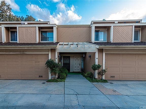 3rd image of 10050 Melinda Way Unit 2
