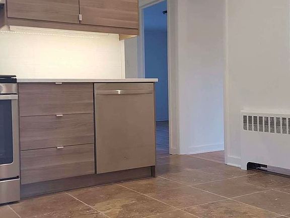 3rd image of 16927 26th Ave #2