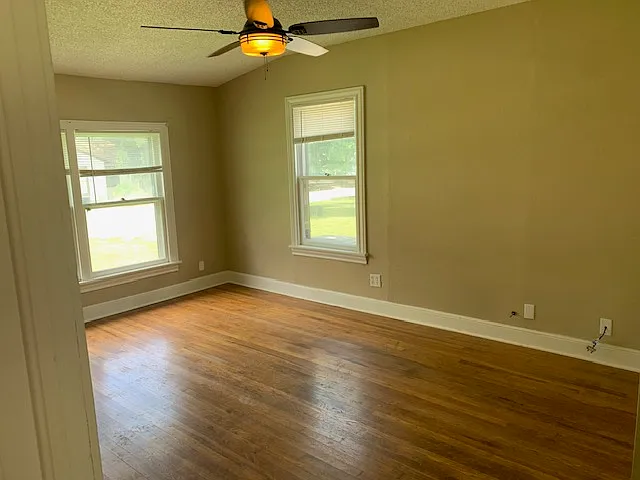 340 Cottage St — Photo 15