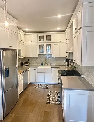 Rented by Voro, LLC | media 15