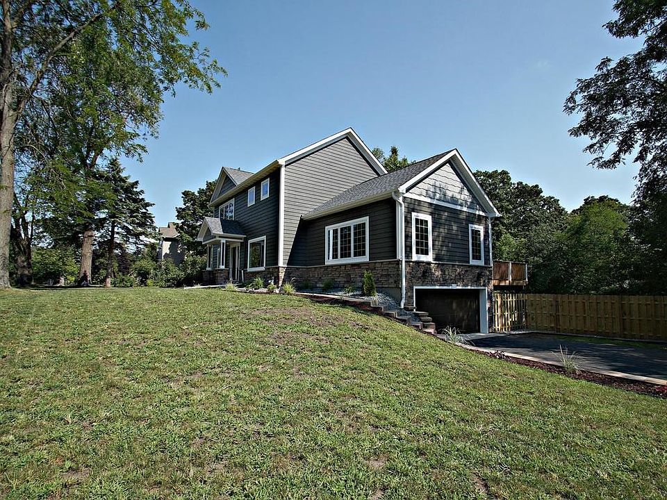 1st image of 12117 Brenlyn Ln