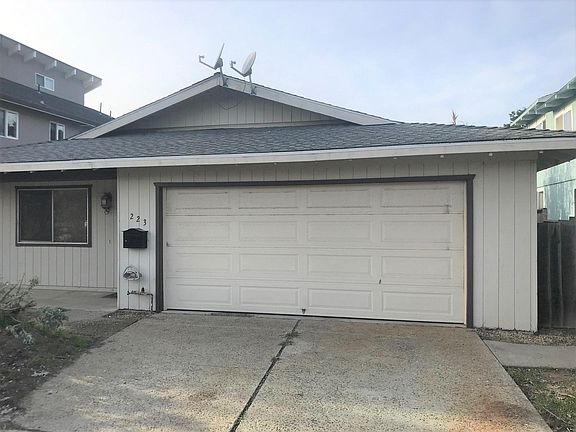 2nd image of 223 Chico Ave
