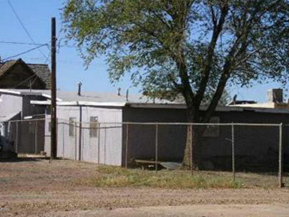 2nd image of 406 W 2nd St