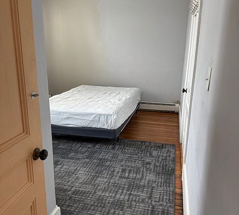 Large bedroom 
New boxspring and mattress