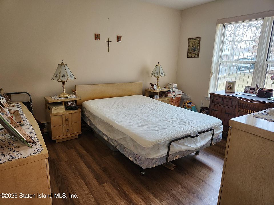 2nd image of 475 Armstrong Ave APT G3