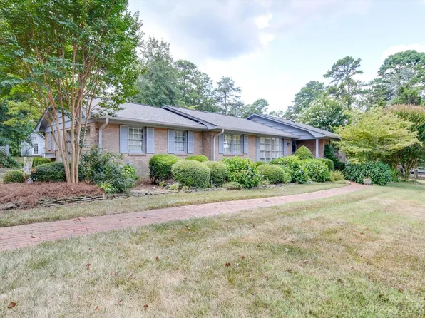 8536 Circle Dr, Mount Pleasant, NC 28124