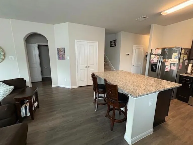 982 Crossing Dr — Photo 12