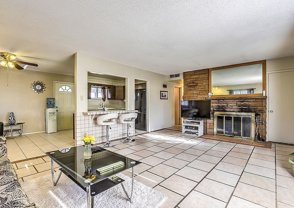 1st image of 1008 Fay Blvd