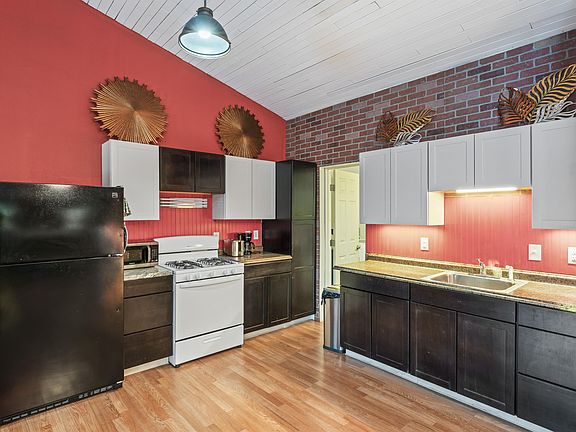 4th image of 3255 N Mars Ave #1