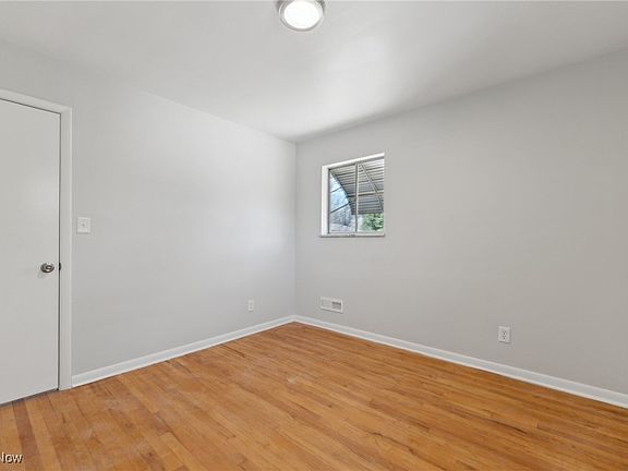 5th image of 6372 Tanglewood Ln